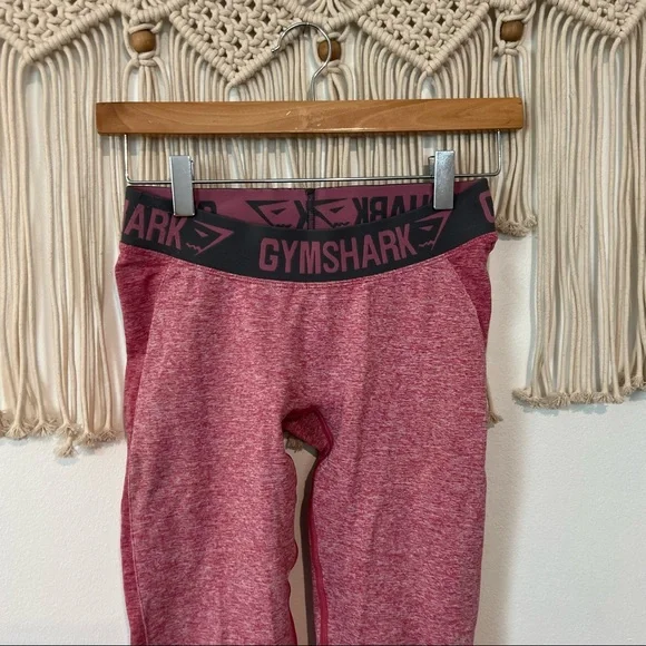 GymShark | shape lifting seamless pink athletic leggings size small - Picture 3 of 11